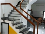 CẦU THANG KÍNH -04